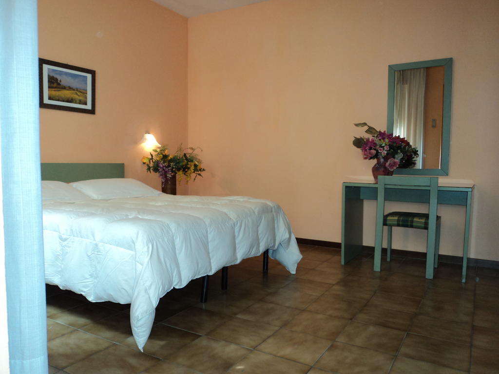 Zenith Hotel Montecatini Terme Habitación foto