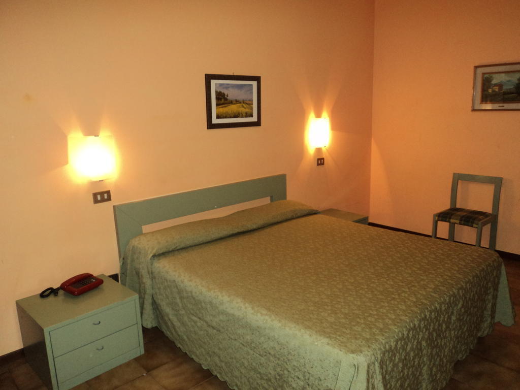 Zenith Hotel Montecatini Terme Habitación foto